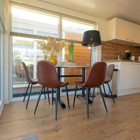 Warm Winter Houseboat Tomio Near Amsterdam *