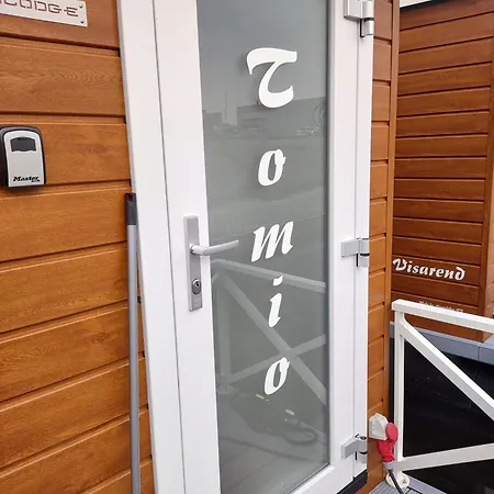 Warm Winter Houseboat Tomio Near Amsterdam * מוניקנדאם