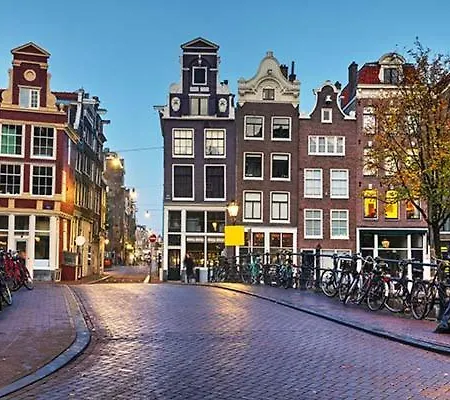 Houseboat Tomio Near Amsterdam * Монникендам