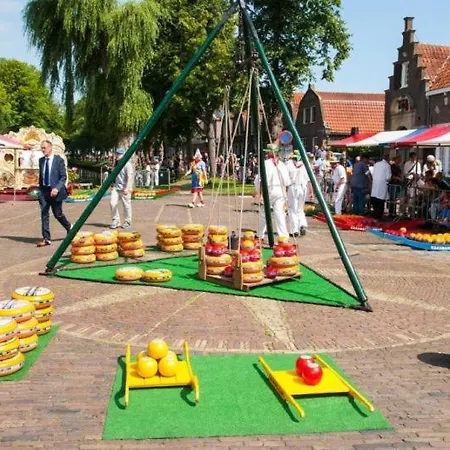 Ботель Houseboat Tomio Near Amsterdam